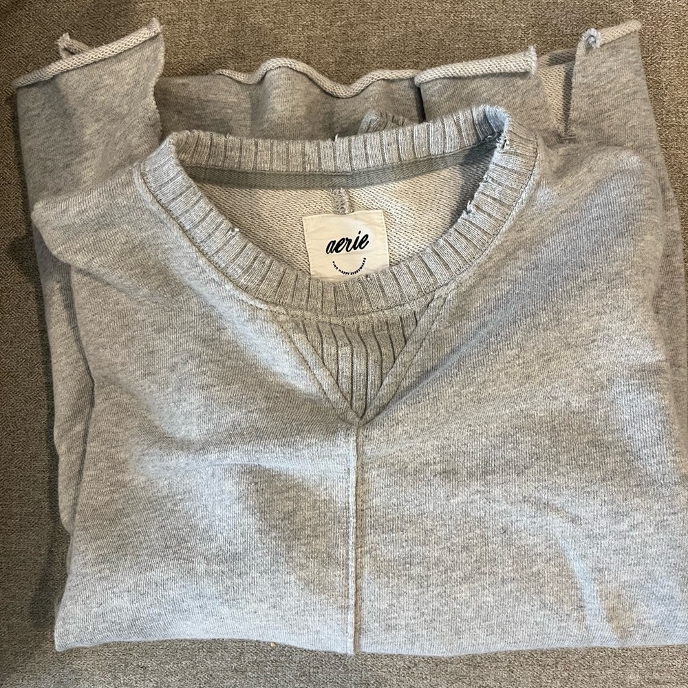 Aerie women’s gray distressed oversized crew neck, size extra small